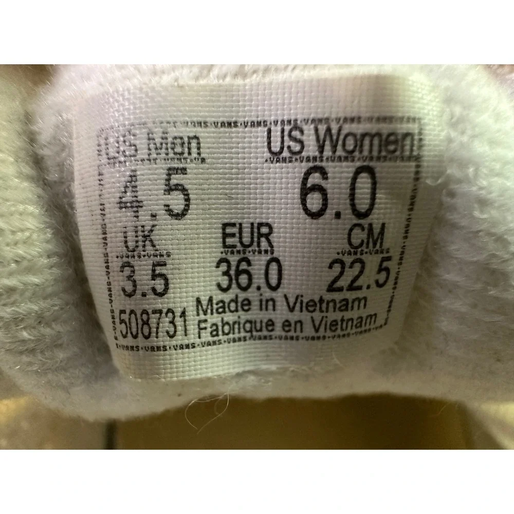 Vans Old Skool True White Canvas Skate Shoes Women's Size 6 Men Size 4.5 Low Top